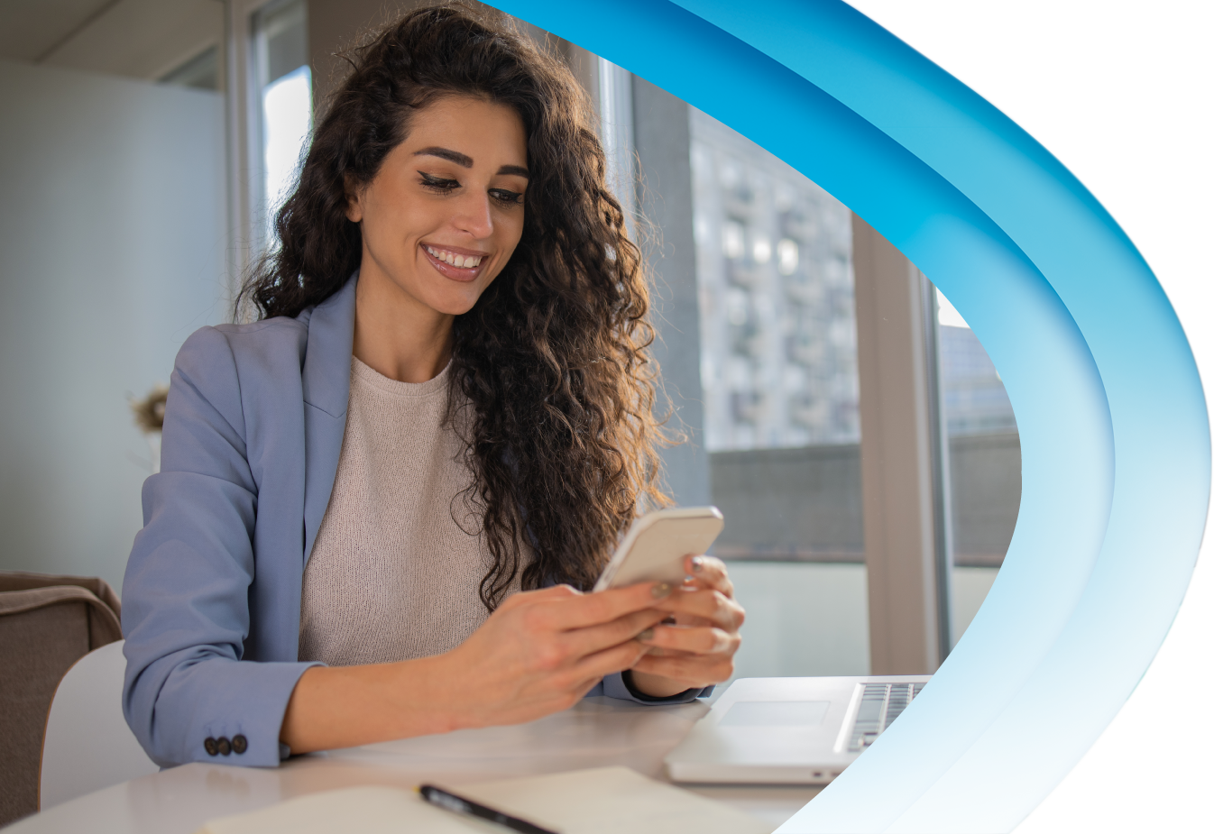 girl chating on phone and smiling